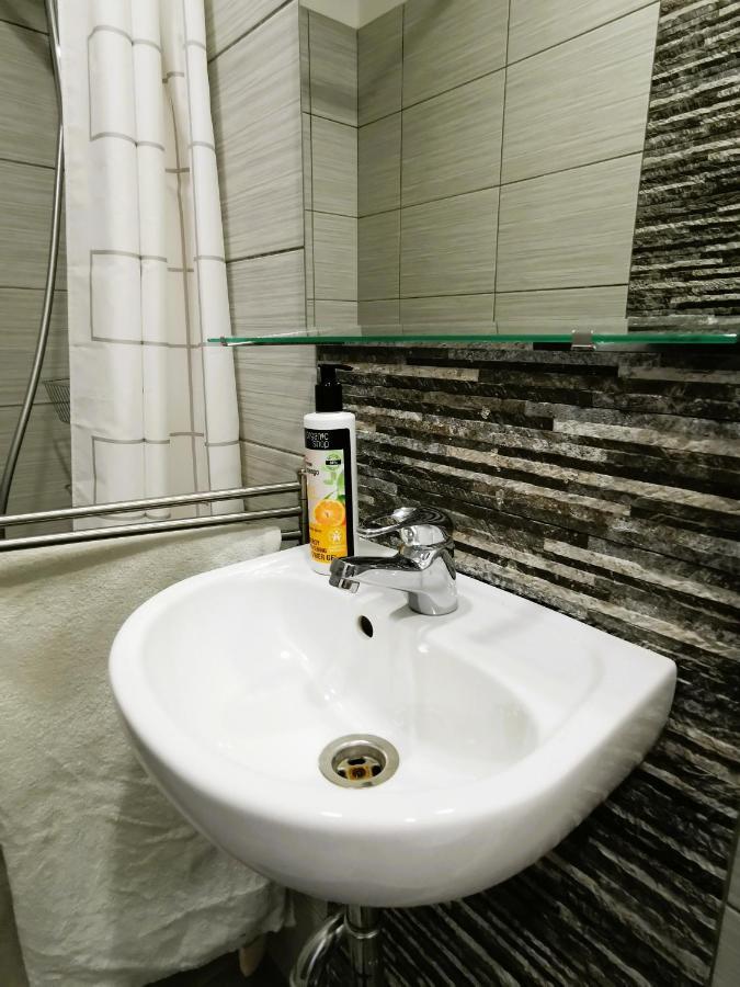 Apt 100 ปราก ภายนอก รูปภาพ